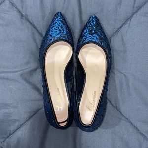 L Lorraine size 8.5. Worn about three times.